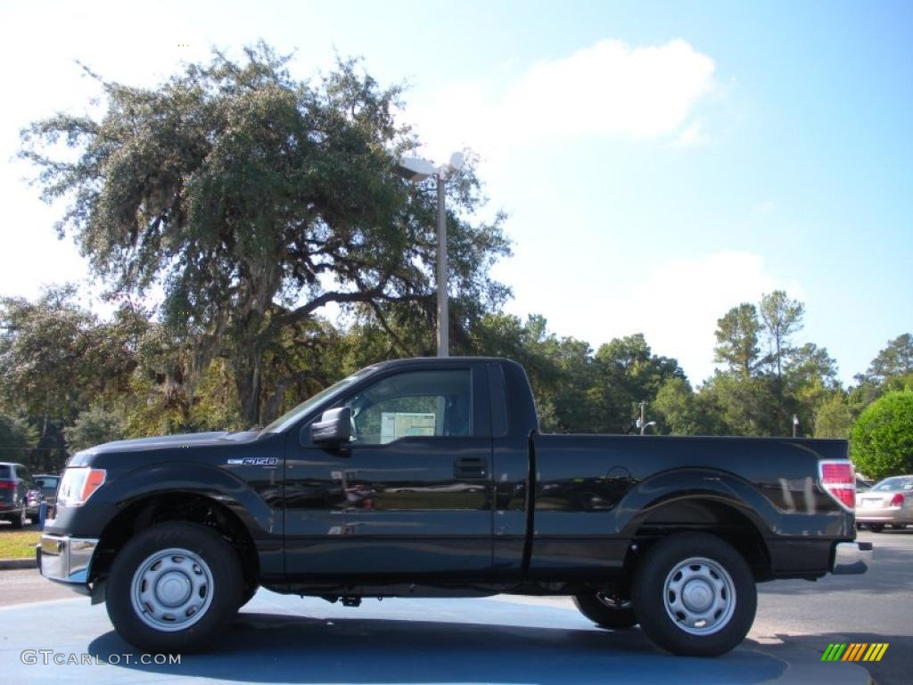 2010 F150 XL Regular Cab - Tuxedo Black / Medium Stone photo #2