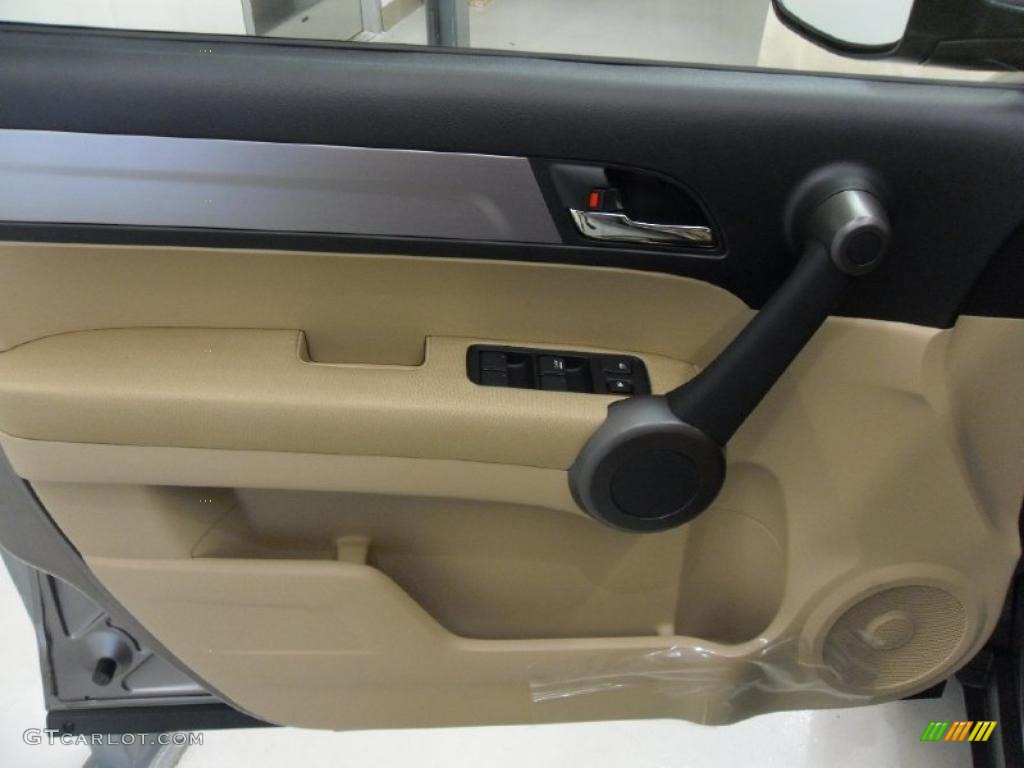2011 Honda CR-V SE Ivory Door Panel Photo #38933878