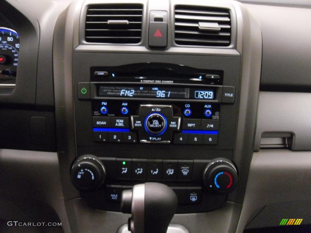 2011 Honda CR-V SE Controls Photo #38936406