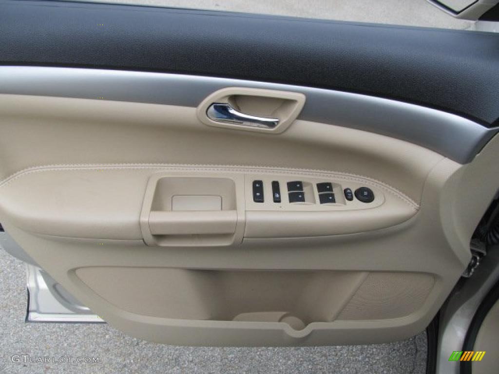 2009 Saturn Outlook XE Door Panel Photos