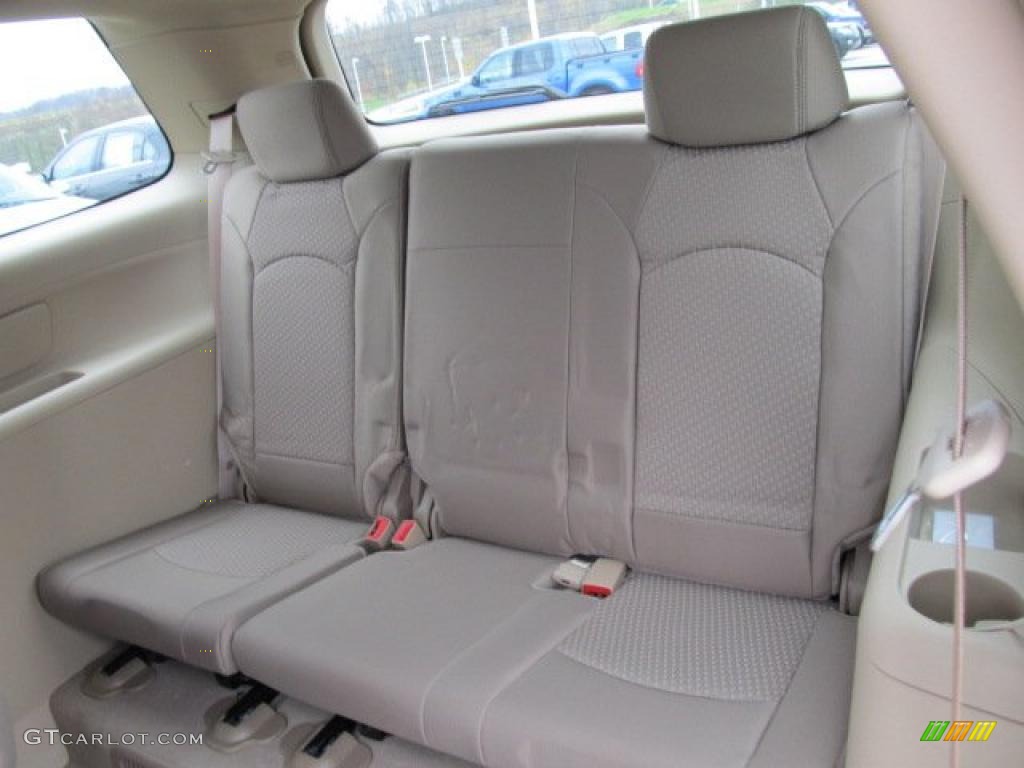 Tan Interior 2009 Saturn Outlook XE Photo #38939466