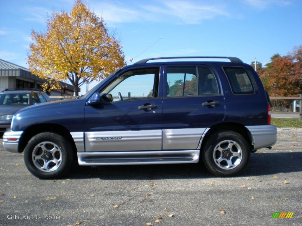 2001 Tracker LT Hardtop 4WD - Dark Blue Metallic / Medium Gray photo #4