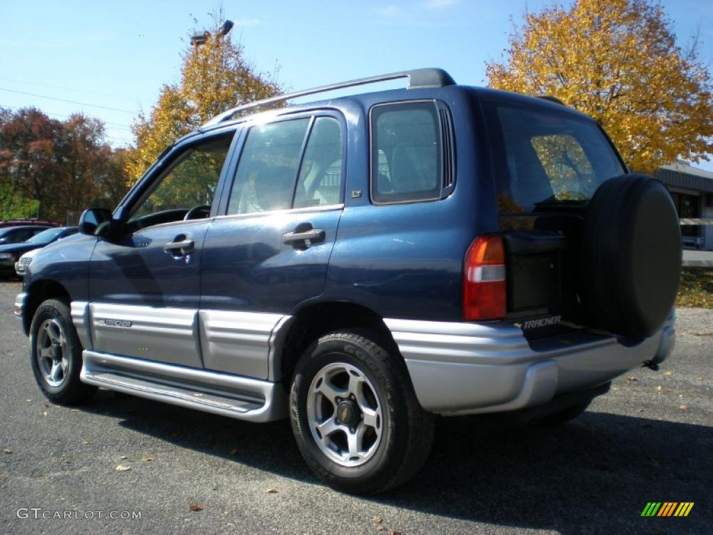 2001 Tracker LT Hardtop 4WD - Dark Blue Metallic / Medium Gray photo #5