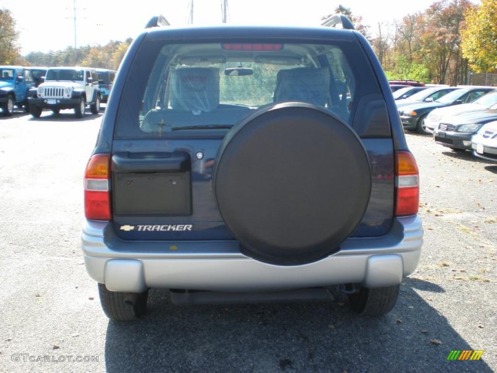 2001 Tracker LT Hardtop 4WD - Dark Blue Metallic / Medium Gray photo #6