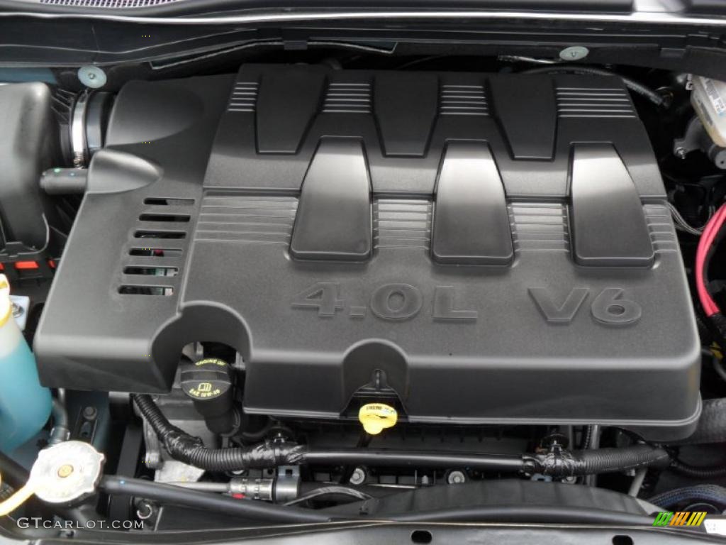 2010 Chrysler Town & Country Touring 4.0 Liter SOHC 24-Valve V6 Engine Photo #38940590
