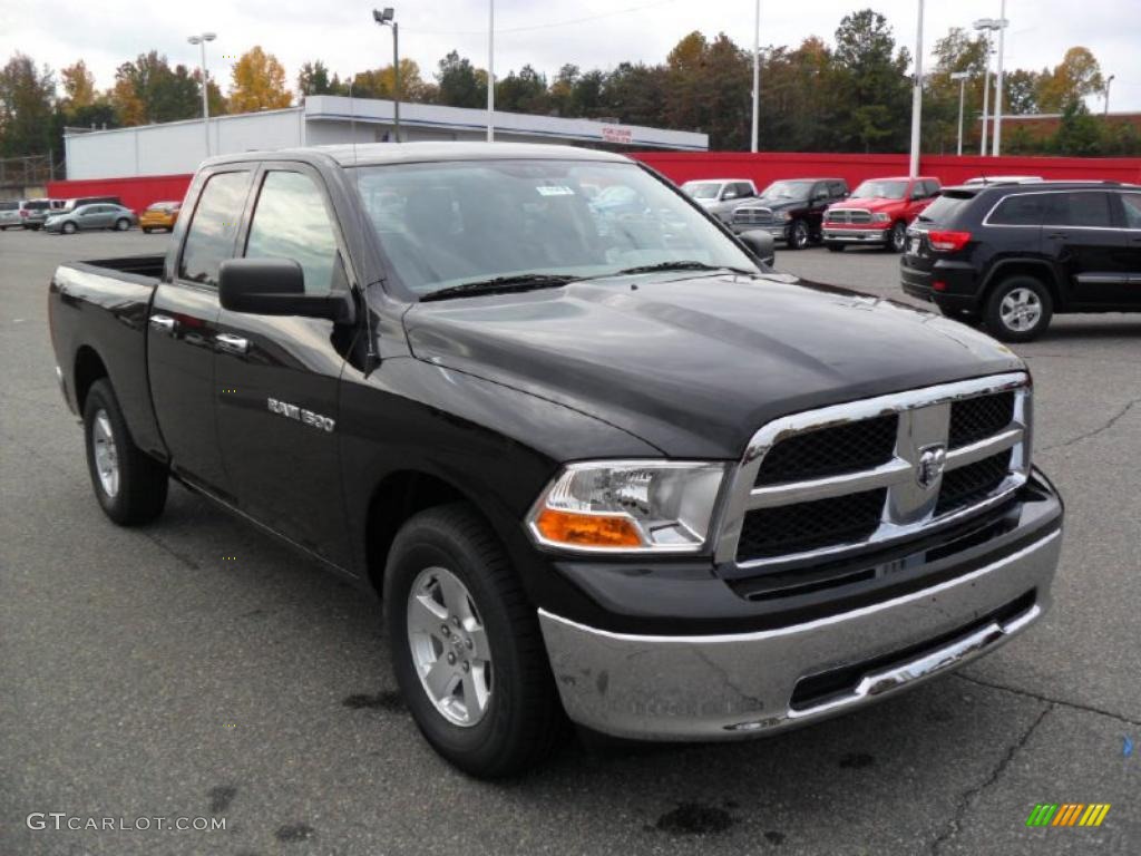 2011 Ram 1500 SLT Quad Cab - Brilliant Black Crystal Pearl / Dark Slate Gray/Medium Graystone photo #5