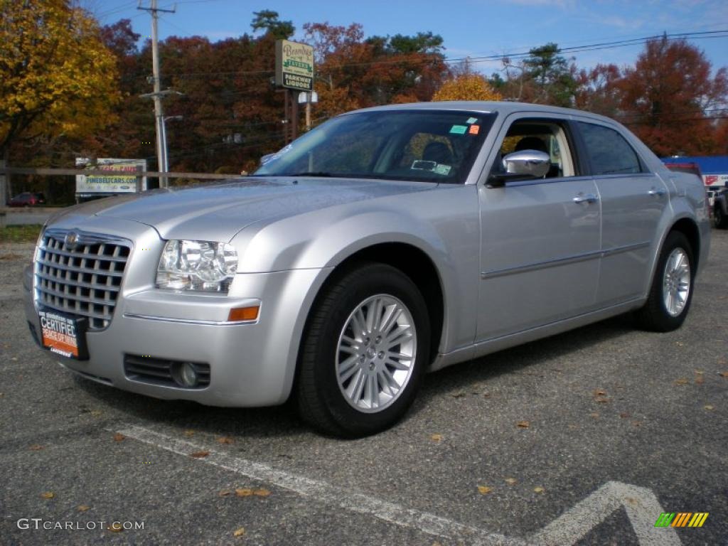 Bright Silver Metallic 2010 Chrysler 300 Touring Exterior Photo #38940794