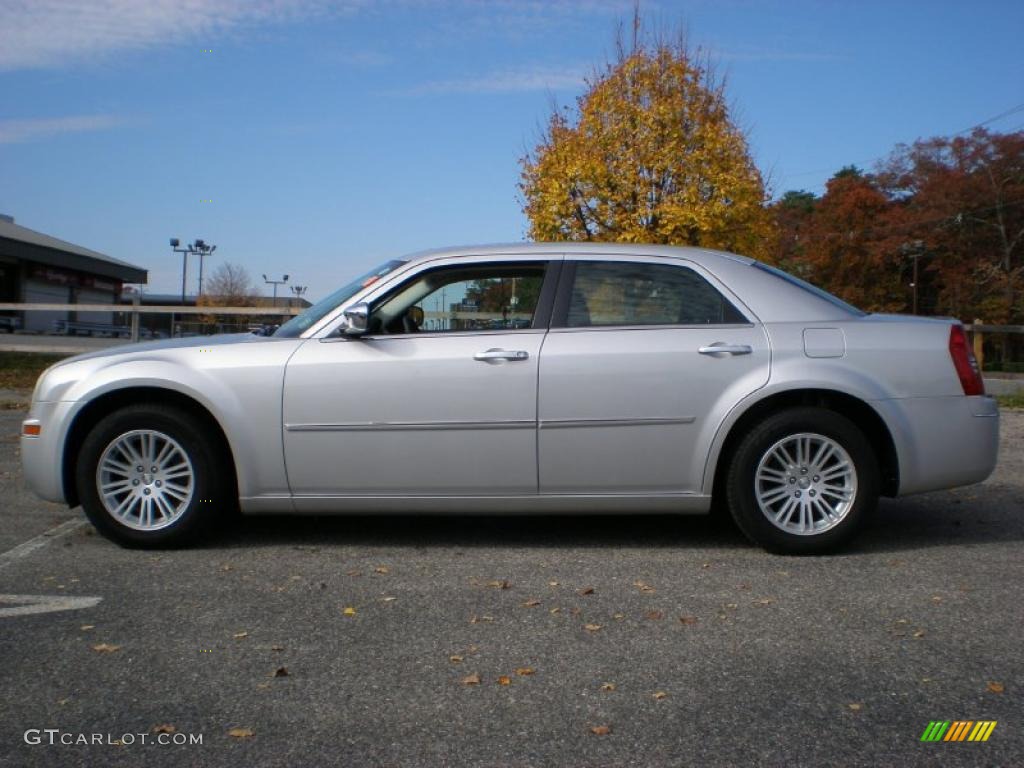 Bright Silver Metallic 2010 Chrysler 300 Touring Exterior Photo #38940842