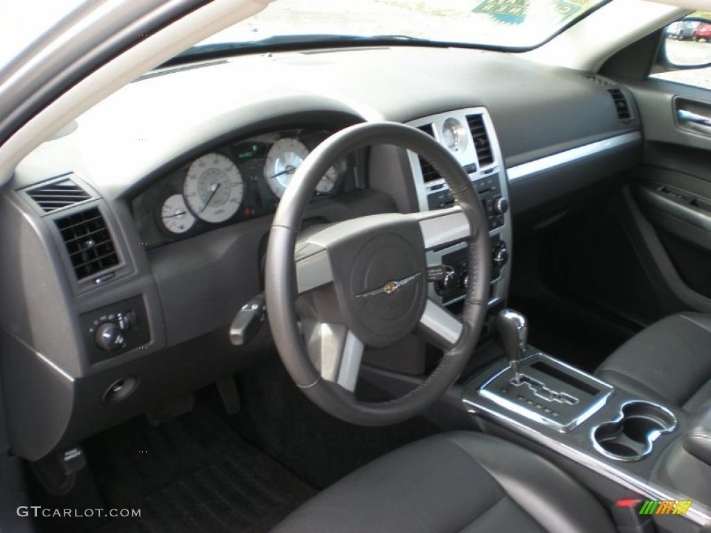 Dark Slate Gray Interior 2010 Chrysler 300 Touring Photo #38940922