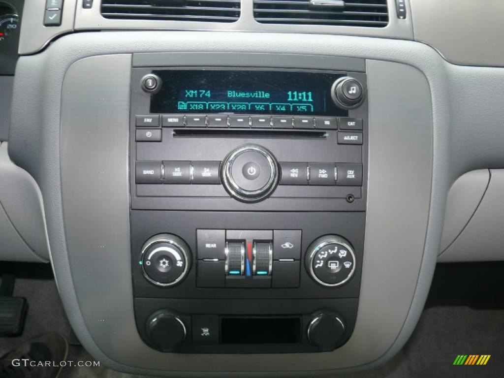 2009 Chevrolet Tahoe LT 4x4 Controls Photo #38942622
