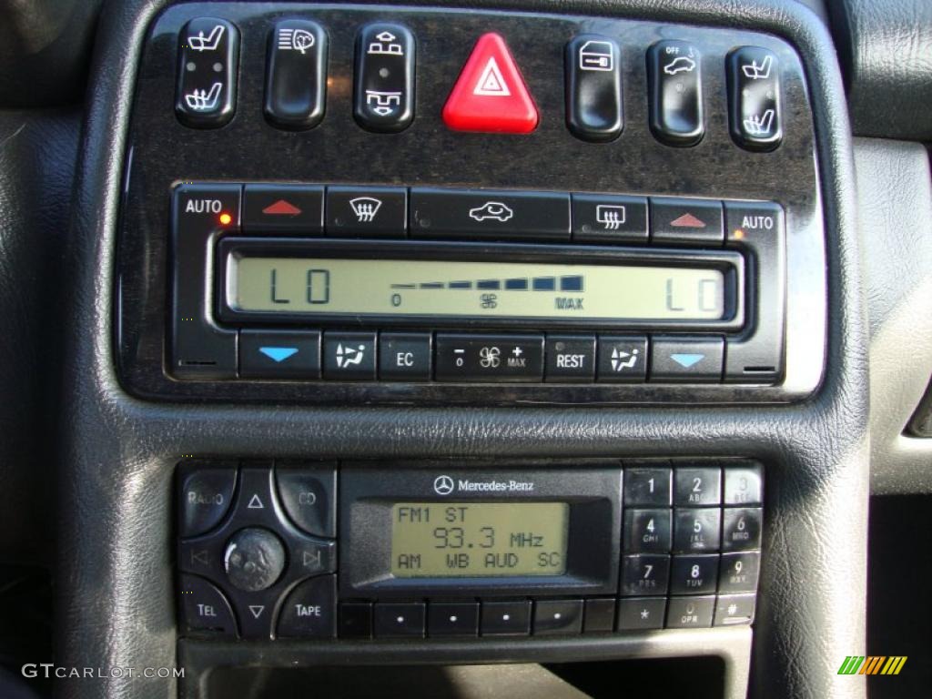 2000 Mercedes-Benz CLK 430 Cabriolet Controls Photo #38943446