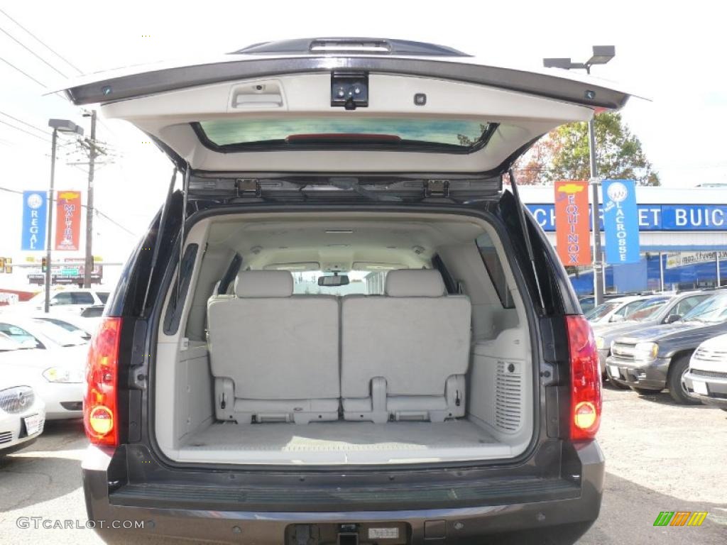 2010 GMC Yukon XL SLT 4x4 Trunk Photo #38943826