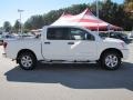 Blizzard White - Titan SE Crew Cab Photo No. 6