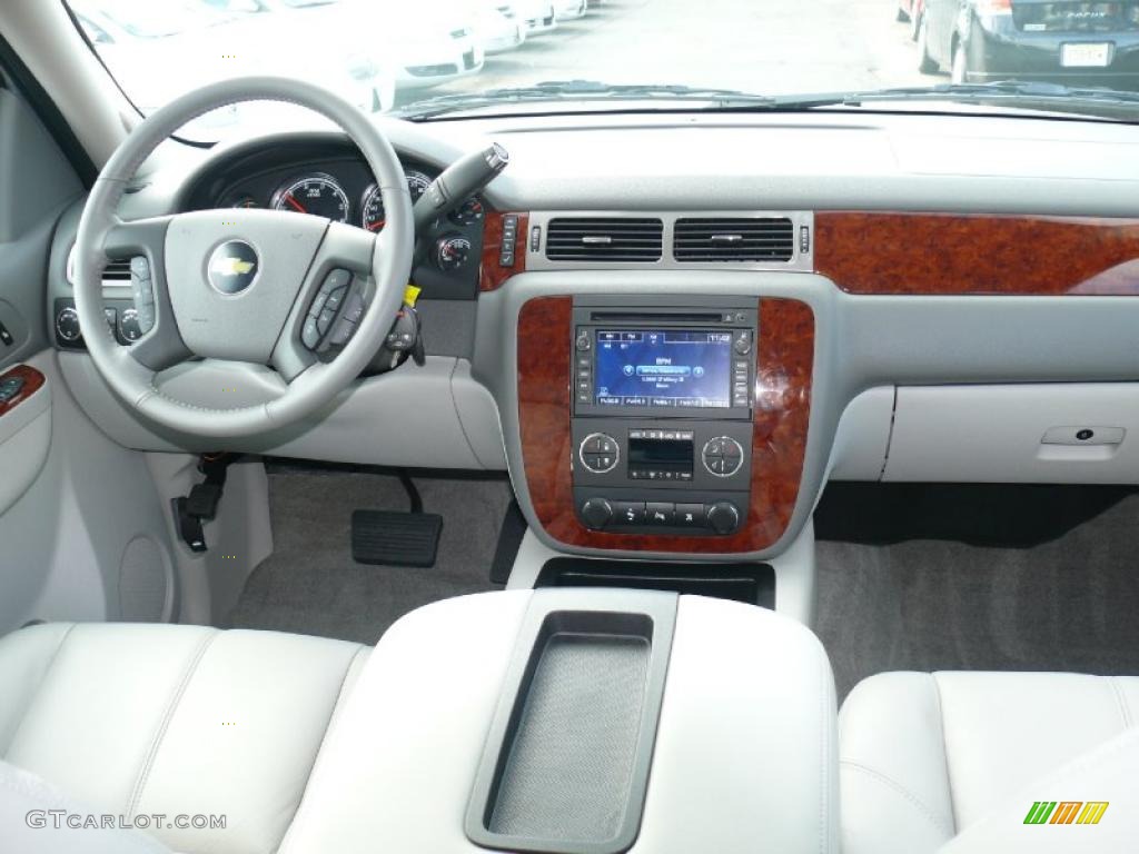 2010 Chevrolet Tahoe Hybrid 4x4 Dashboard Photos