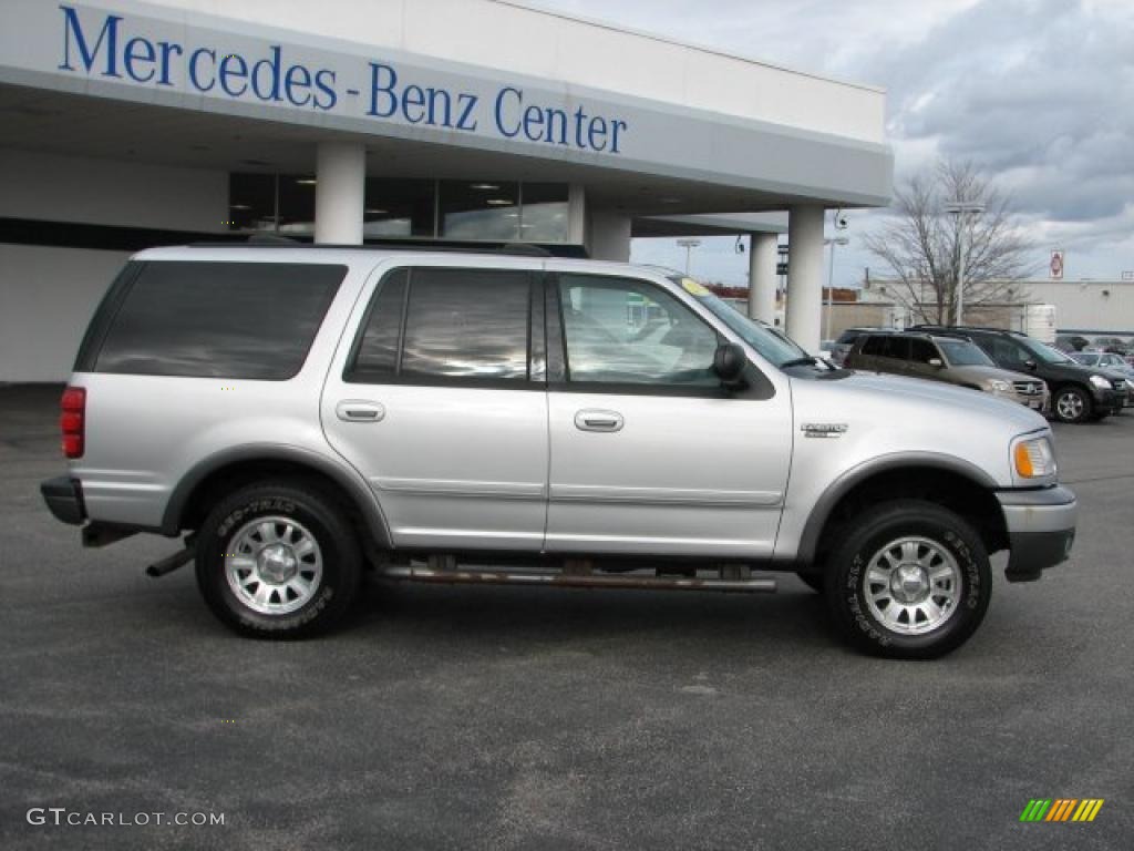 2002 Expedition XLT 4x4 - Silver Metallic / Medium Graphite photo #3