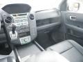 Formal Black - Pilot Touring 4WD Photo No. 10