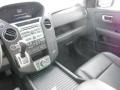 Formal Black - Pilot Touring 4WD Photo No. 20