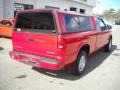 Victory Red - S10 LS Extended Cab 4x4 Photo No. 2