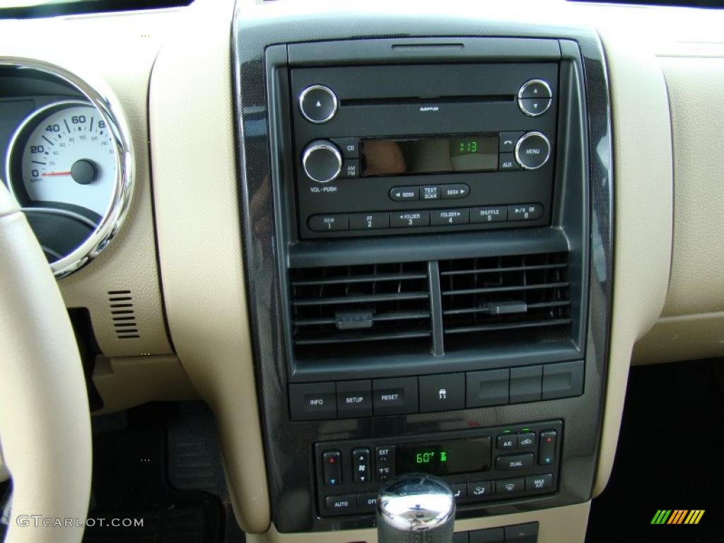2008 Ford Explorer Sport Trac Limited Controls Photo #38947942