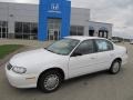 Summit White - Malibu Sedan Photo No. 1