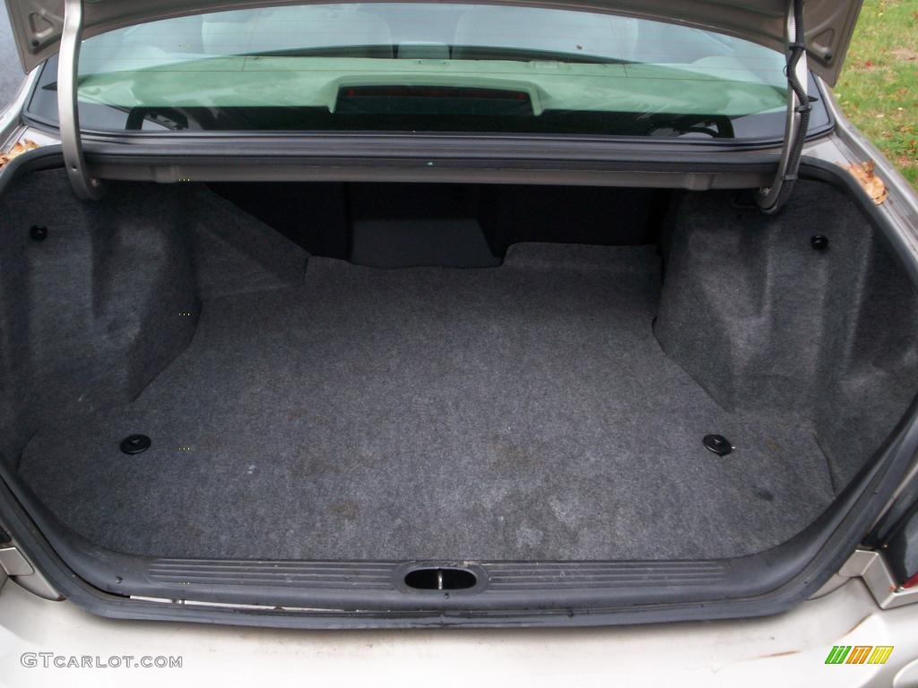 2002 Buick LeSabre Custom Trunk Photo #38950898