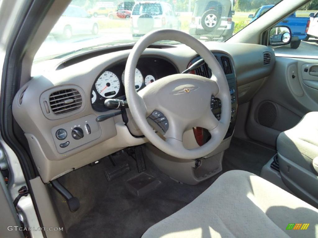 2002 Chrysler Town & Country LX Taupe Dashboard Photo #38952586