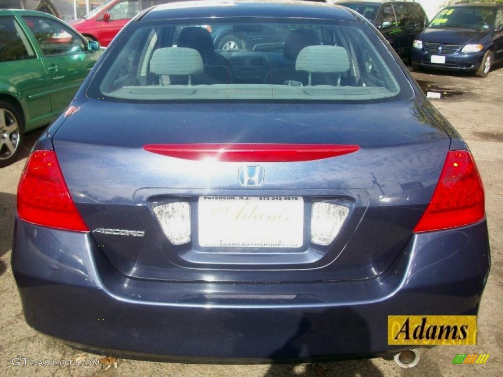 2006 Accord LX Sedan - Royal Blue Pearl / Gray photo #6