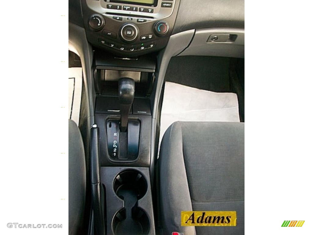 2006 Accord LX Sedan - Royal Blue Pearl / Gray photo #17