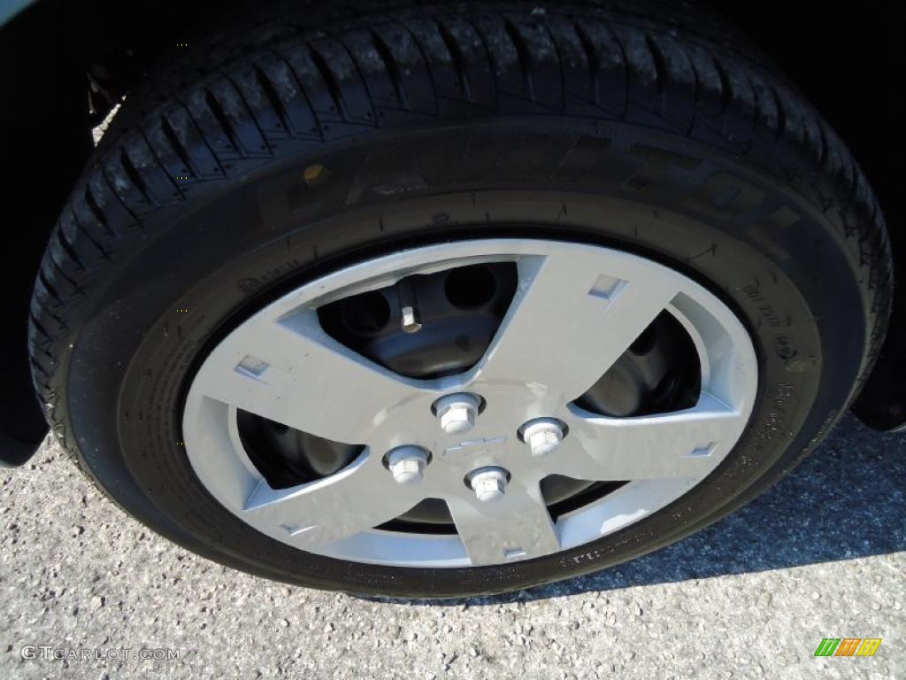 2007 Chevrolet Aveo LS Sedan Wheel Photos