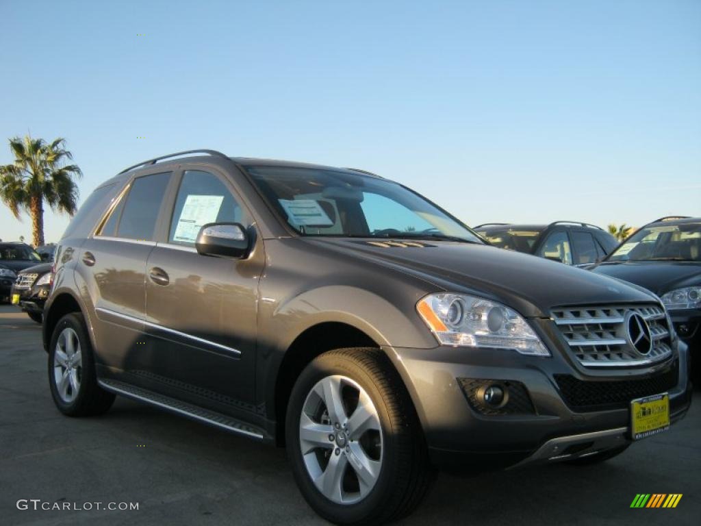 Steel Grey Metallic Mercedes-Benz ML