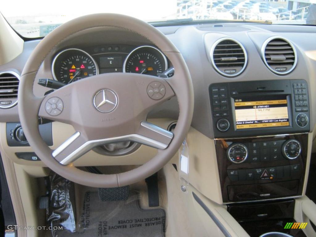 2011 Mercedes-Benz ML 350 4Matic Cashmere Steering Wheel Photo #38955674