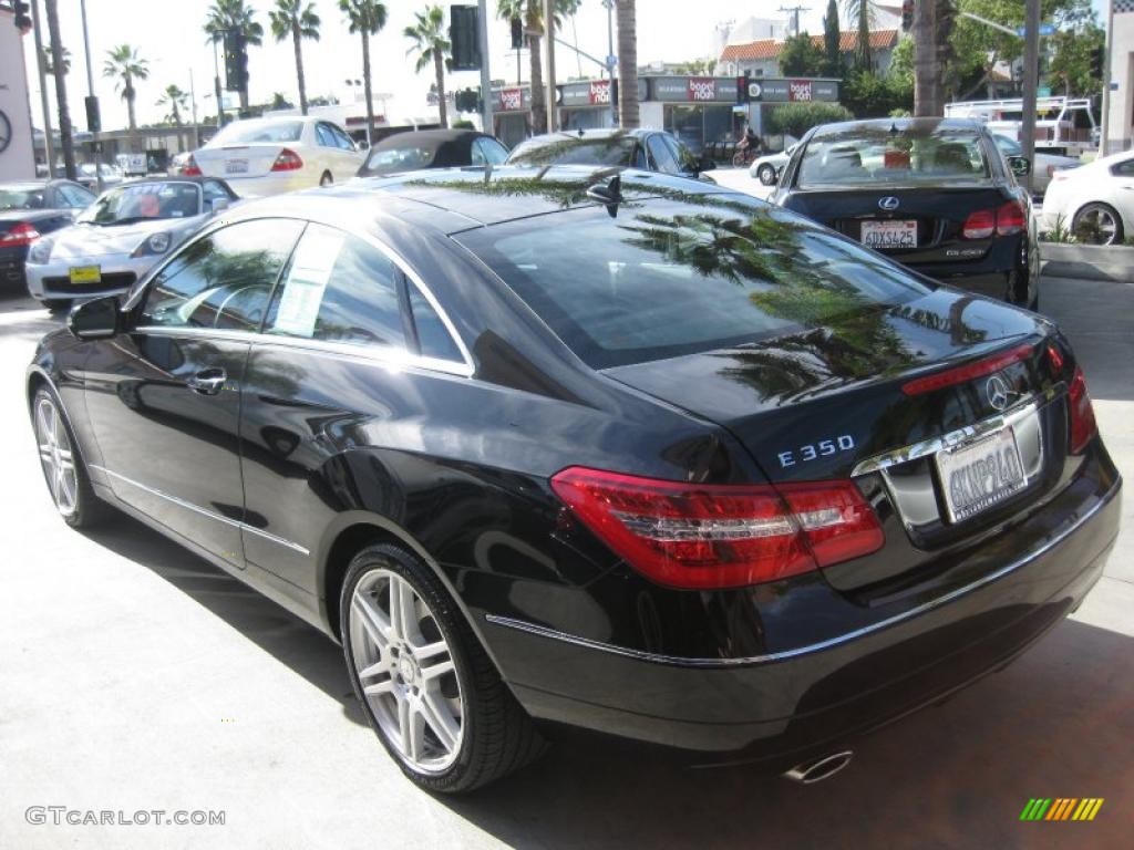 2010 E 350 Coupe - Obsidian Black Metallic / Black photo #4