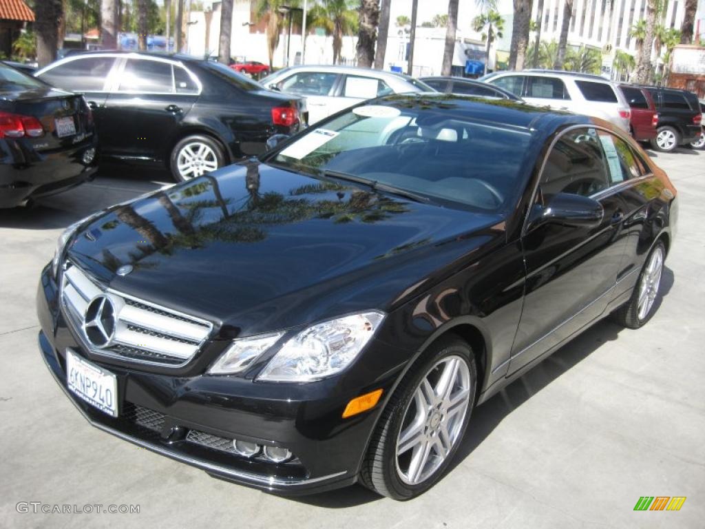 2010 E 350 Coupe - Obsidian Black Metallic / Black photo #5