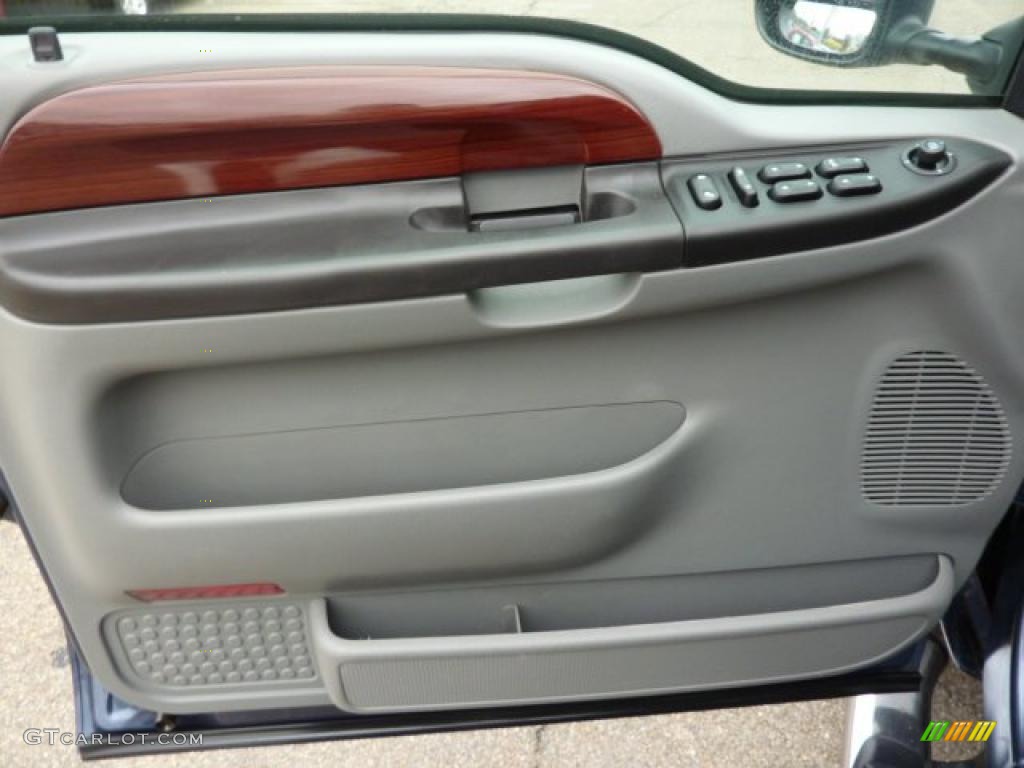 2006 Ford F250 Super Duty Lariat Crew Cab 4x4 Medium Flint Door Panel Photo #38958686