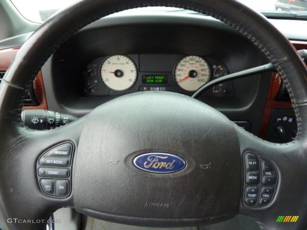 2006 Ford F250 Super Duty Lariat Crew Cab 4x4 Controls Photo #38958782