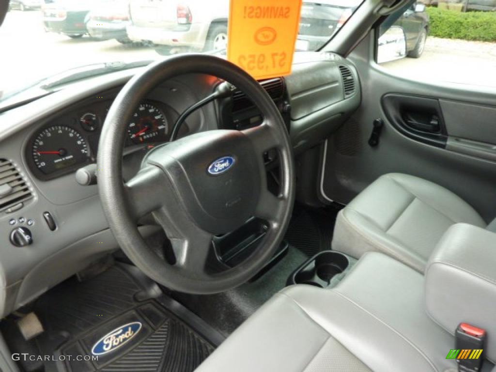Flint Gray Interior 2004 Ford Ranger XL Regular Cab Photo #38959274