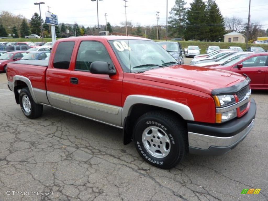 2004 Silverado 1500 Z71 Extended Cab 4x4 - Victory Red / Medium Gray photo #6