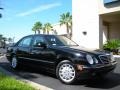Black - E 320 Sedan Photo No. 3
