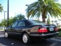 Black - E 320 Sedan Photo No. 7