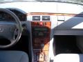 Black - E 320 Sedan Photo No. 16