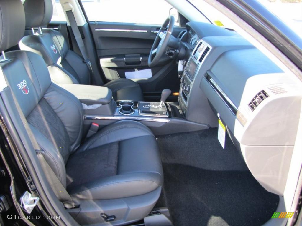 Dark Slate Gray Interior 2010 Chrysler 300 300S V6 Photo #38963942