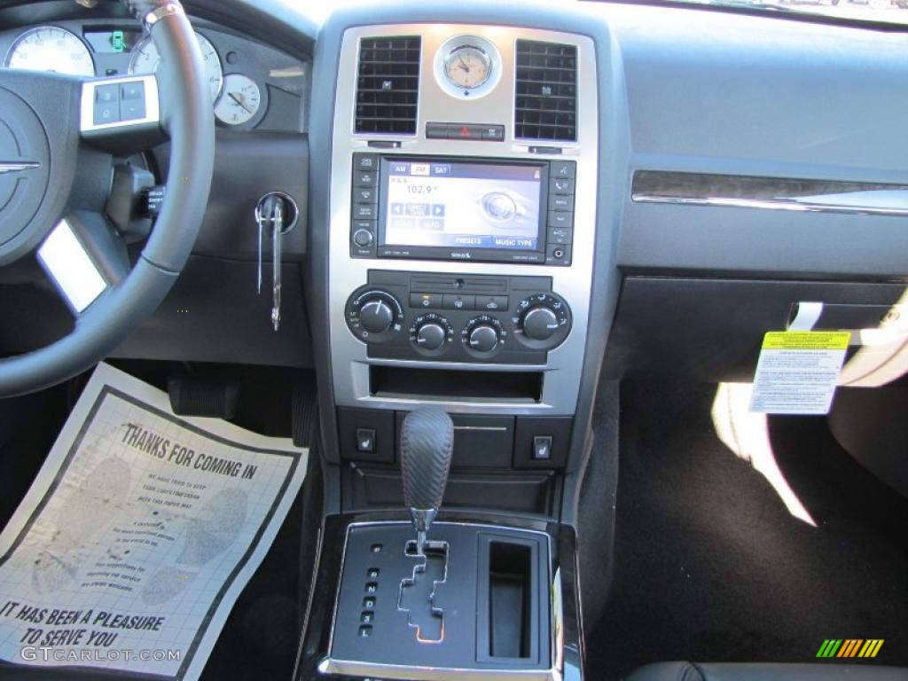 2010 Chrysler 300 300S V6 Dark Slate Gray Dashboard Photo #38963958