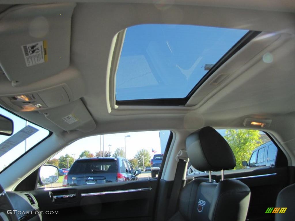 2010 Chrysler 300 300S V6 Sunroof Photo #38964010