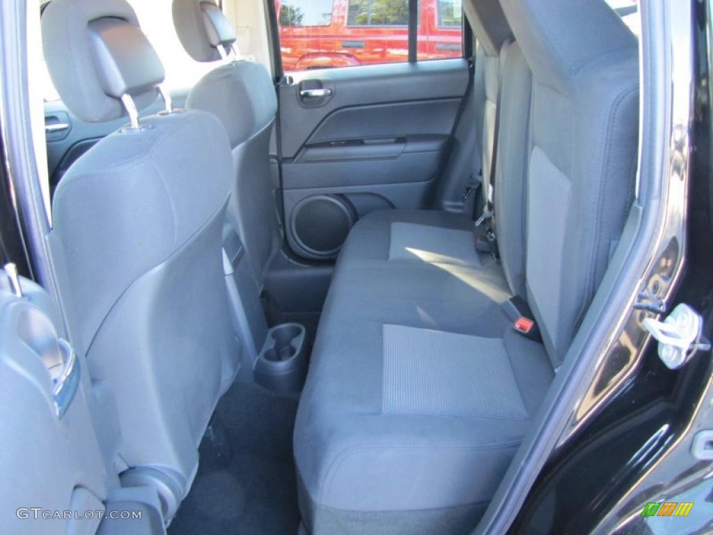 Dark Slate Gray Interior 2011 Jeep Patriot Latitude Photo #38969205