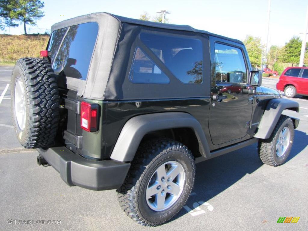 2011 Wrangler Rubicon 4x4 - Natural Green Pearl / Black photo #3
