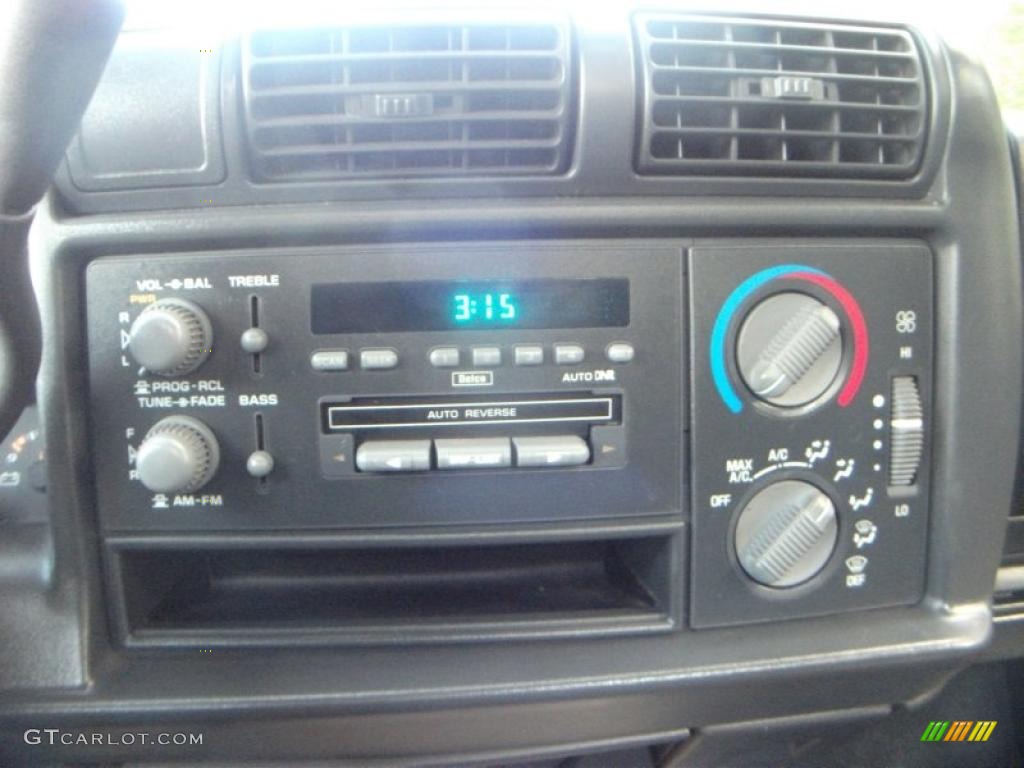 1996 GMC Sonoma SLS Regular Cab Controls Photos