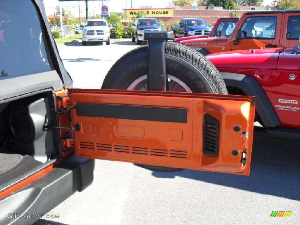 2011 Wrangler Sport S 4x4 - Mango Tango Pearl / Black photo #17