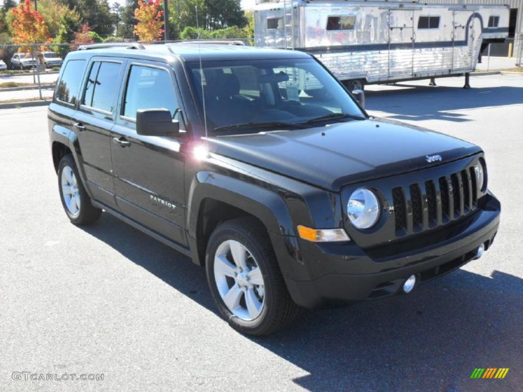 Brilliant Black Crystal Pearl 2011 Jeep Patriot Latitude Exterior Photo #38972960