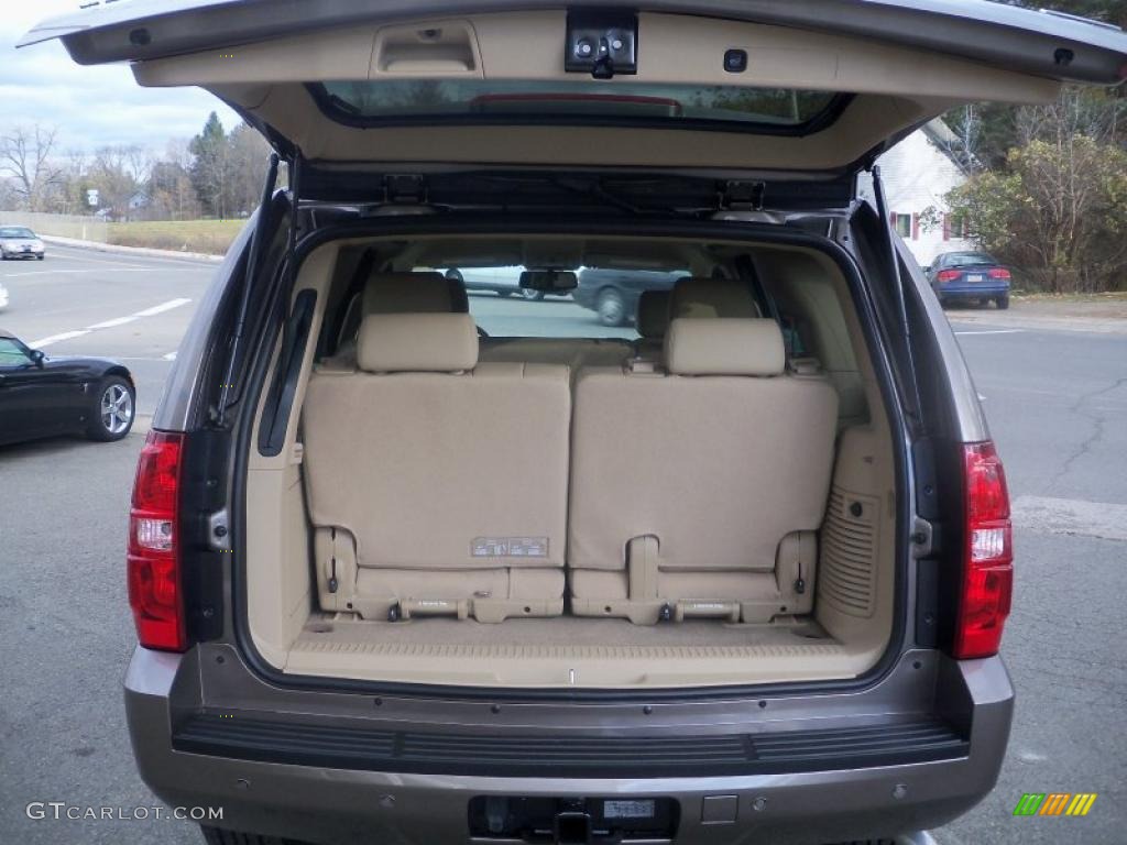 2011 Chevrolet Tahoe LT 4x4 Trunk Photo #38975146