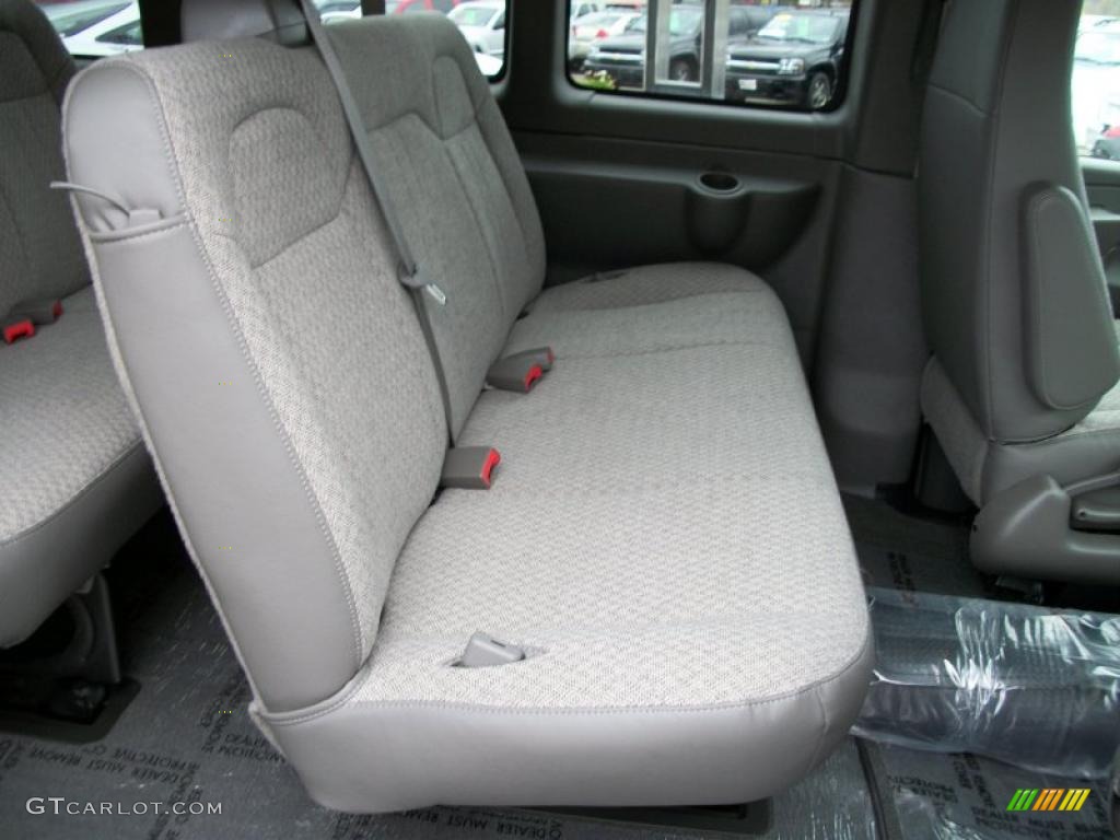 Medium Pewter Interior 2011 Chevrolet Express LT 1500 Passenger Van Photo #38975946